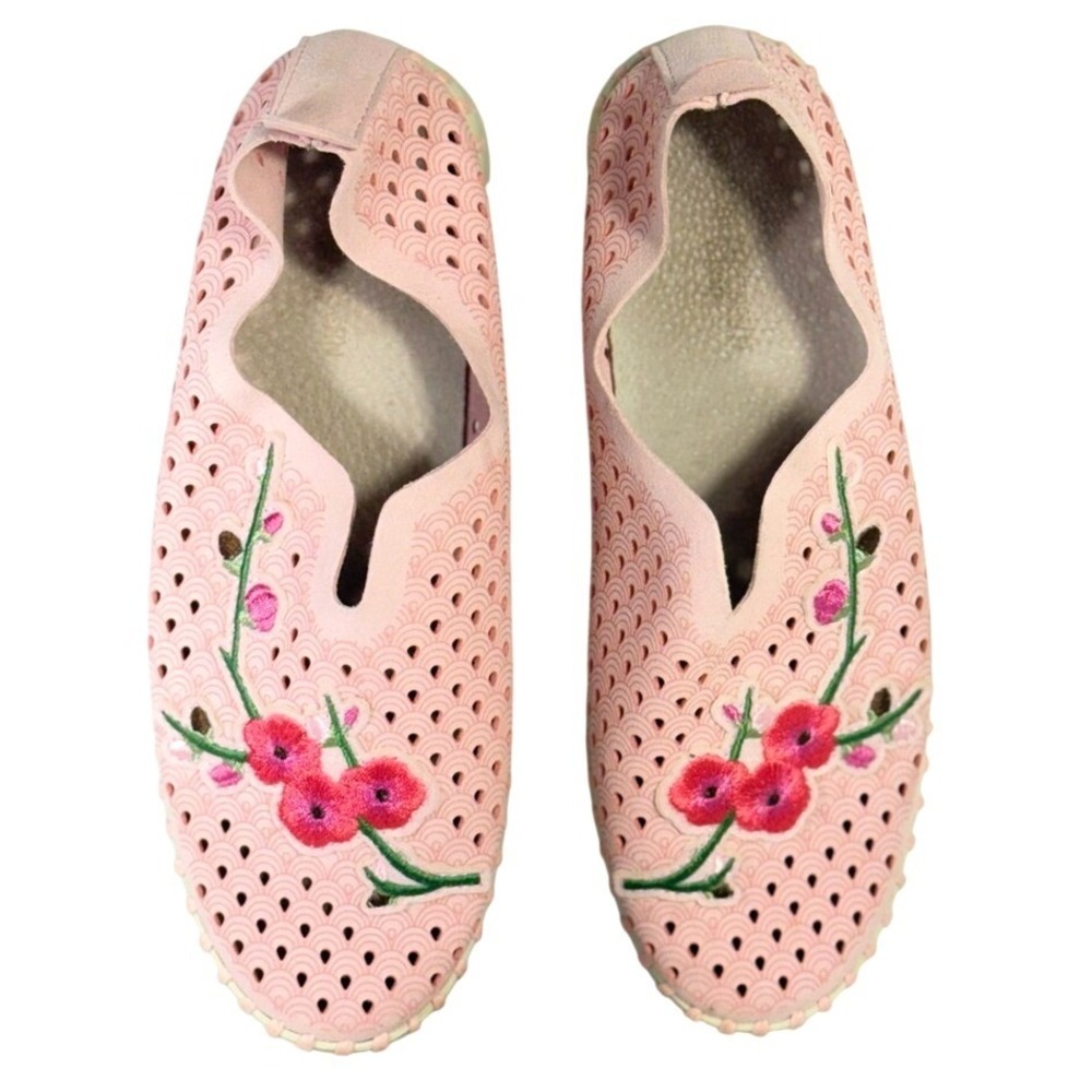 Women's Pink leather perforated size 39 8/8.5 Floral Slip-On Comfort Shoes